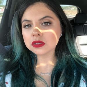 Meet your Posher, Sky